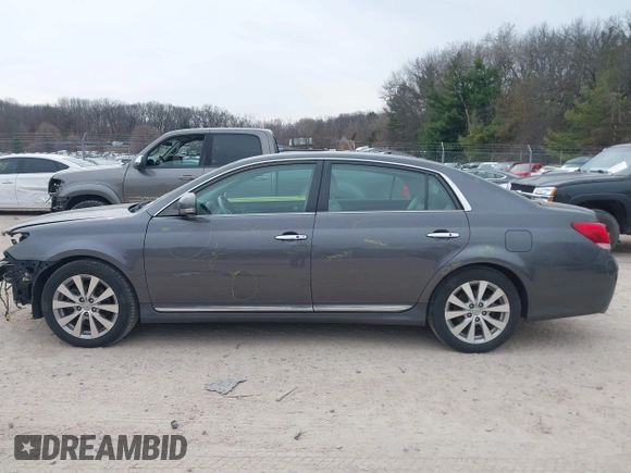 2011 Toyota Avalon with VIN 4T1BK3DB8BU392152, listed as a IAAI auction lot 41991123 with 147,297 mi miles and . Bid and sale history available at carsss.com. Image 15.
