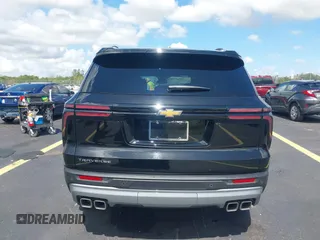 2025 Chevrolet Traverse FWD LT with VIN 1GNERGRS3SJ128679, listed as a IAAI auction lot 42596196 with 28,967 mi miles and . Bid and sale history available at DreamBid. Image 16.