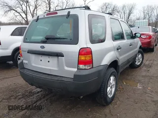 2007 Ford Escape XLS with VIN 1FMCU92Z07KC05670, listed as a IAAI auction lot 41491641 with 109,289 mi miles and . Bid and sale history available at DreamBid. Image 4.