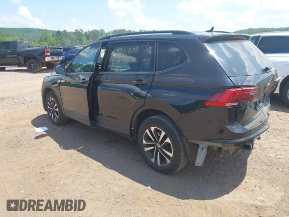 2024 Volkswagen Tiguan S с VIN 3VVRB7AX2RM041909, выставлен на аукционе IAAI как лот 42665616 с пробегом 43 092 миль миль и . История ставок и продаж доступна на DreamBid. Изображение 3.