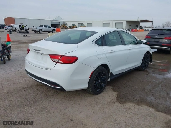 2015 Chrysler 200 Limited with VIN 1C3CCCAB4FN576759, listed as a IAAI auction lot 41583305 with 121,833 mi miles. Bid and sale history available at carsss.com. Image 4.