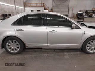 2012 Lincoln MKZ with VIN 3LNHL2GC6CR814031, listed as a IAAI auction lot 41864733 with 194,428 mi miles. Bid and sale history available at carsss.com. Image 14.