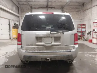 2011 Honda Pilot EX-L with VIN 5FNYF4H66BB029802, listed as a IAAI auction lot 42101545 with 240,127 mi miles and . Bid and sale history available at carsss.com. Image 16.