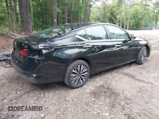 2024 Nissan Altima SV with VIN 1N4BL4DV4RN385761, listed as a IAAI auction lot 42453967 with 23,316 mi miles and . Bid and sale history available at DreamBid. Image 4.