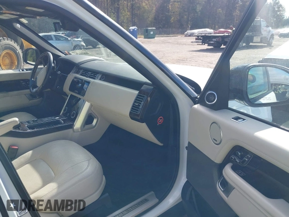 2019 Land Rover Range Rover with VIN SALGS5RE9KA541283, listed as a IAAI auction lot 40816626 with 97,958 mi miles. Bid and sale history available at carsss.com. Image 5.