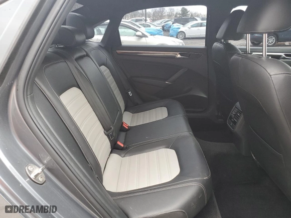 2018 Volkswagen Passat V6 GT with VIN 1VWJM7A33JC040984, listed as a Copart auction lot 85328314 with 58,683 mi miles and Salvage Title. Bid and sale history available at carsss.com. Image 10.