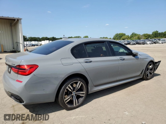 2018 BMW 7 Series 750i with VIN WBA7F0C55JGM22484, listed as a Copart auction lot 67475724 with 40,048 mi miles and Salvage Title. Bid and sale history available at carsss.com. Image 3.