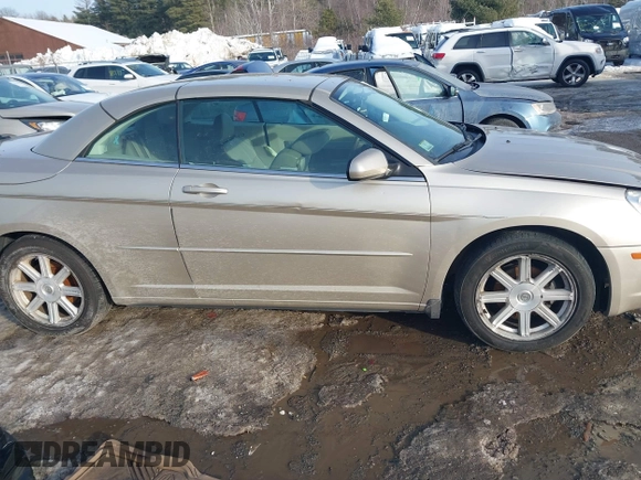 2008 Chrysler Sebring Touring z VIN 1C3LC55R68N669319, wystawiony jako IAAI lot #41655516 z przebiegiem 150 913 mil mil oraz . Historia ofert i sprzedaży dostępna na DreamBid. Obrazek 13.