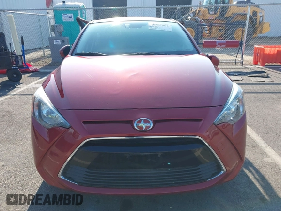 2016 Scion iA z VIN 3MYDLBZV8GY115501, wystawiony jako IAAI lot #40787802 z przebiegiem 184 833 mil mil oraz . Historia ofert i sprzedaży dostępna na DreamBid. Obrazek 13.
