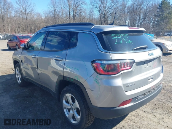 2019 Jeep Compass Altitude z VIN 3C4NJDBB4KT786870, wystawiony jako IAAI lot #41740323 z przebiegiem 165 092 mil mil oraz . Historia ofert i sprzedaży dostępna na DreamBid. Obrazek 3.