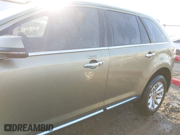 2013 Lincoln MKX z VIN 2LMDJ8JK6DBL06315, wystawiony jako IAAI lot #41737956 z przebiegiem 134 423 mil mil oraz . Historia ofert i sprzedaży dostępna na DreamBid. Obrazek 14.