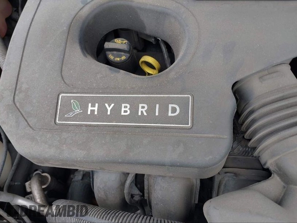 2015 Lincoln MKZ Hybrid with VIN 3LN6L2LU6FR626572, listed as a IAAI auction lot 38101589 with 151,492 mi miles and . Bid and sale history available at DreamBid. Image 10.