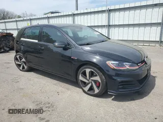 2018 Volkswagen GTI S z VIN 3VW547AU2JM288605, wystawiony jako Copart lot #53961235 z przebiegiem 121 304 mil mil oraz Szkoda całkowita • Salvage title. Historia ofert i sprzedaży dostępna na DreamBid. Obrazek 4.