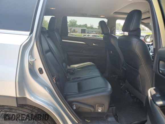 2018 Toyota Highlander SE with VIN 5TDJZRFH9JS814769, listed as a Copart auction lot 59805305 with 138,167 mi miles and Salvage title. Bid and sale history available at DreamBid. Image 11.