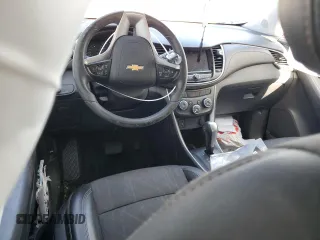 2020 Chevrolet Trax LT z VIN KL7CJLSBXLB026072, wystawiony jako Copart lot #52309265 z przebiegiem Nie podano mil oraz Szkoda całkowita • Salvage title. Historia ofert i sprzedaży dostępna na DreamBid. Obrazek 8.