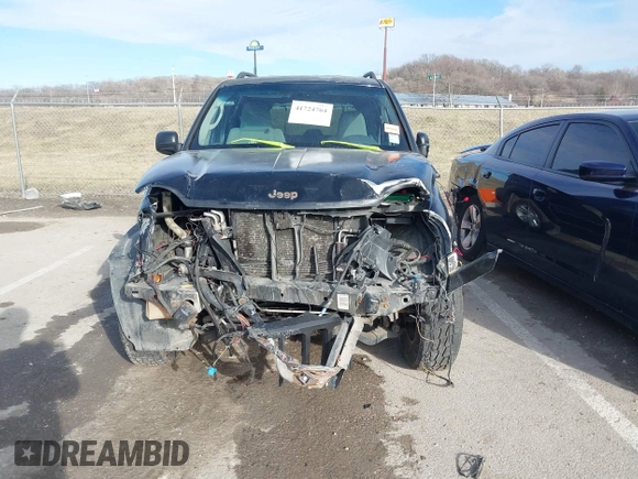 2007 Jeep Liberty Sport with VIN 1J4GL48K17W602216, listed as a IAAI auction lot 41724764 with 282,578 mi miles. Bid and sale history available at carsss.com. Image 6.