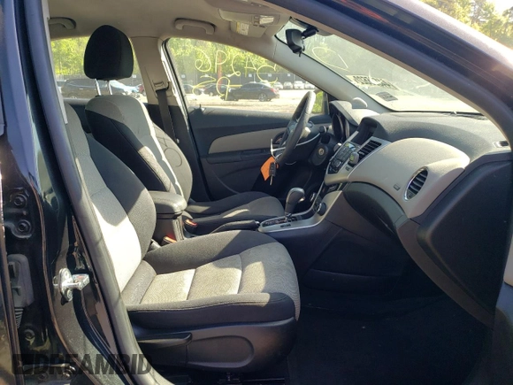 2015 Chevrolet Cruze LS with VIN 1G1PA5SH5F7264741, listed as a Copart auction lot 88030395 with 54,296 mi miles and Non Repairable. Bid and sale history available at DreamBid. Image 5.