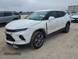 2024 Chevrolet Blazer LT z VIN 3GNKBHR48RS168635, wystawiony jako Copart lot #45882075 z przebiegiem 41 824 mil mil oraz Szkoda całkowita • Salvage title. Historia ofert i sprzedaży dostępna na DreamBid. Obrazek 1.