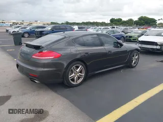 2015 Porsche Panamera 4 с VIN WP0AA2A71FL002436, выставлен на аукционе IAAI как лот 42479904 с пробегом 64 750 миль миль и . История ставок и продаж доступна на DreamBid. Изображение 4.
