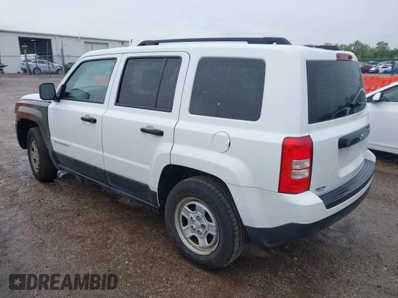 2016 Jeep Patriot Sport with VIN 1C4NJPBA0GD679272, listed as a IAAI auction lot 42368005 with 130,502 mi miles and . Bid and sale history available at DreamBid. Image 3.