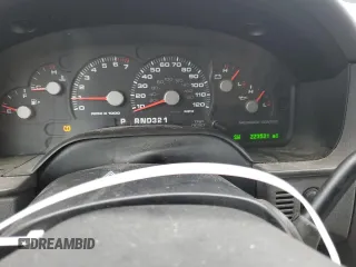 2005 Ford Explorer XLT with VIN 1FMZU63K75UA41491, listed as a Copart auction lot 45318035 with 223,531 mi miles and Salvage title. Bid and sale history available at DreamBid. Image 9.