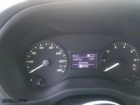 2016 Mercedes-Benz Metris Passenger Van with VIN WD4PG2EEXG3105766, listed as a Copart auction lot 72269644 with 85,664 mi miles and Salvage Title. Bid and sale history available at carsss.com. Image 9.