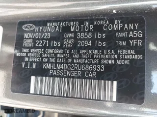 2024 Hyundai Elantra SEL with VIN KMHLM4DG2RU686933, listed as a IAAI auction lot 42030155 with 23,887 mi miles. Bid and sale history available at carsss.com. Image 9.