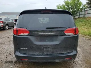 2017 Chrysler Pacifica Touring with VIN 2C4RC1DG0HR638357, listed as a Copart auction lot 59319465 with 100,921 mi miles and Clean title. Bid and sale history available at DreamBid. Image 6.