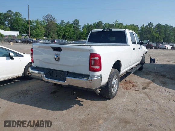 2022 Ram 2500 Tradesman with VIN 3C6UR4HJ2NG208791, listed as a IAAI auction lot 42428957 with 70,960 mi miles and . Bid and sale history available at DreamBid. Image 4.