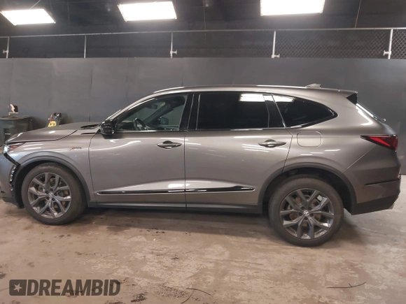 2024 Acura MDX w/A-Spec Package with VIN 5J8YE1H08RL001585, listed as a IAAI auction lot 42211267 with 14,307 mi miles and . Bid and sale history available at DreamBid. Image 14.