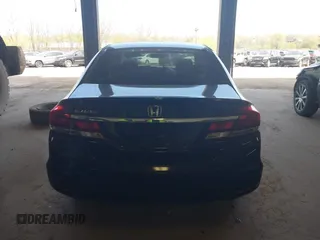 2015 Honda Civic LX with VIN 19XFB2F51FE235588, listed as a IAAI auction lot 42167966 with Not Provided miles and . Bid and sale history available at carsss.com. Image 16.