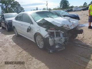 2015 Toyota Avalon Hybrid XLE Touring with VIN 4T1BD1EB4FU043749, listed as a IAAI auction lot 41822393 with 1 mi miles. Bid and sale history available at carsss.com. Image 1.