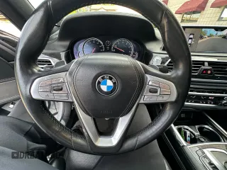 2017 BMW 7 Series ALPINA B7 xDrive z VIN WBA7F2C5XHG422275, wystawiony jako Copart lot #58860745 z przebiegiem 78 093 mil mil oraz Szkody całkowita. Historia ofert i sprzedaży dostępna na DreamBid. Obrazek 11.