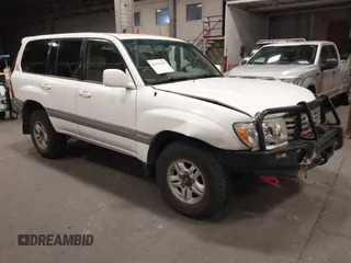 2006 Toyota Land Cruiser with VIN JTEHT05J562097054, listed as a IAAI auction lot 41539648 with 286,946 mi miles. Bid and sale history available at carsss.com. Image 1.