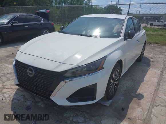 2025 Nissan Altima SV with VIN 1N4BL4DWXSN353315, listed as a IAAI auction lot 41975505 with 6,428 mi miles and . Bid and sale history available at DreamBid. Image 2.