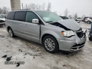 2014 Chrysler Town & Country Touring-L with VIN 2C4RC1CG7ER329627, listed as a Copart auction lot 43019185 with 204,542 mi miles and Clean Title. Bid and sale history available at carsss.com. Image 4.