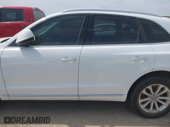 2016 Audi Q5 Premium Plus with VIN WA1L2AFP6GA038557, listed as a IAAI auction lot 42071248 with 188,772 mi miles. Bid and sale history available at carsss.com. Image 14.
