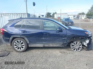 2024 Toyota RAV4 XLE Premium z VIN 2T3A1RFV0RW468912, wystawiony jako IAAI lot #42287928 z przebiegiem 14 574 mil mil oraz . Historia ofert i sprzedaży dostępna na DreamBid. Obrazek 13.