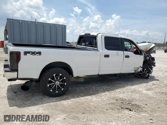 2017 Ford F-250 Lariat with VIN 1FT7W2BT6HEE28377, listed as a Copart auction lot 63569015 with 191,057 mi miles and Salvage title. Bid and sale history available at DreamBid. Image 3.