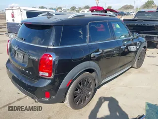 2019 MINI Countryman Cooper S z VIN WMZYT3C53K3J32447, wystawiony jako IAAI lot #41480577 z przebiegiem 43 948 mil mil oraz . Historia ofert i sprzedaży dostępna na DreamBid. Obrazek 4.