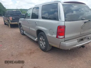 2005 Cadillac Escalade with VIN 1GYEC63T45R115932, listed as a IAAI auction lot 42756514 with 373,014 mi miles and . Bid and sale history available at DreamBid. Image 3.