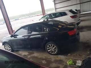 2013 Volkswagen Jetta SE z VIN 3VWDP7AJXDM353228, wystawiony jako IAAI lot #42364744 z przebiegiem 132 672 mil mil oraz . Historia ofert i sprzedaży dostępna na DreamBid. Obrazek 15.