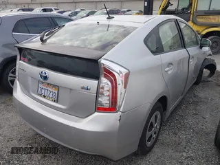 2013 Toyota Prius One with VIN JTDKN3DU8D5695331, listed as a IAAI auction lot 41717067 with 142,650 mi miles. Bid and sale history available at carsss.com. Image 4.