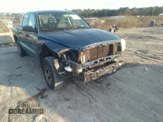 2006 Dodge Dakota ST with VIN 1D7HE28K16S527599, listed as a IAAI auction lot 41535854 with 295,983 mi miles and . Bid and sale history available at carsss.com. Image 6.