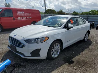 2019 Ford Fusion Hybrid SE with VIN 3FA6P0LU9KR257039, listed as a Copart auction lot 60137022 with 65,911 mi miles. Bid and sale history available at carsss.com. Image 2.