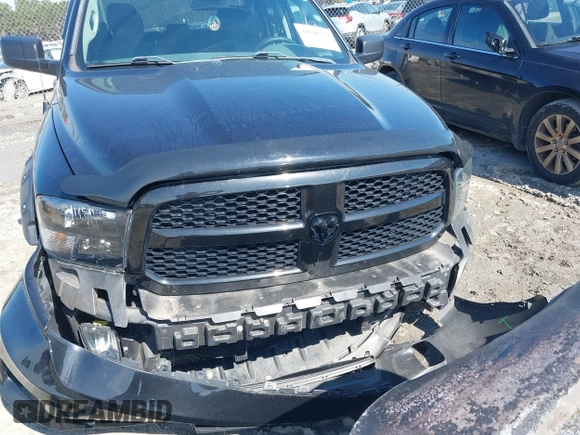 2018 Ram 1500 Express with VIN 1C6RR7FT0JS177927, listed as a IAAI auction lot 41640379 with 112,478 mi miles. Bid and sale history available at carsss.com. Image 12.