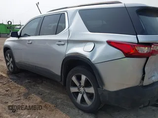 2019 Chevrolet Traverse LT z VIN 1GNERHKW7KJ257026, wystawiony jako IAAI lot #42397645 z przebiegiem 78 977 mil mil oraz . Historia ofert i sprzedaży dostępna na DreamBid. Obrazek 6.