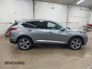 2024 Acura RDX Advance with VIN 5J8TC2H70RL032588, listed as a IAAI auction lot 42517589 with 9,517 mi miles and . Bid and sale history available at DreamBid. Image 13.