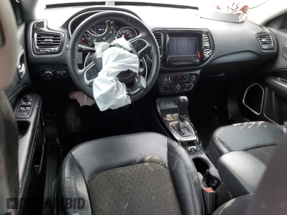 2019 Jeep Compass Altitude with VIN 3C4NJCBB9KT664922, listed as a Copart auction lot 45175545 with 99,665 mi miles and Salvage Title. Bid and sale history available at carsss.com. Image 8.