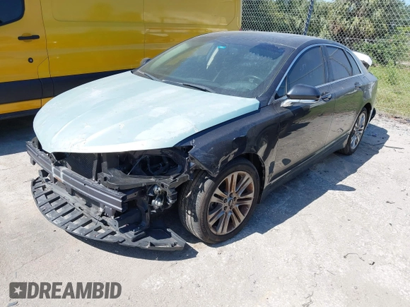 2014 Lincoln MKZ with VIN 3LN6L2GK9ER818561, listed as a IAAI auction lot 42063387 with 143,803 mi miles. Bid and sale history available at carsss.com. Image 2.